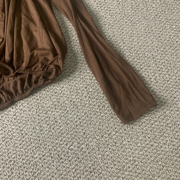 Fashion Nova Womens Top‎ Size Small Brown Never Ruche Me Long Sleeves Surplice - Picture 4 of 11